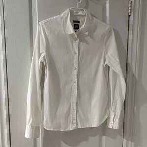 GAP Slim Shirt - Women’s - White Button Down
